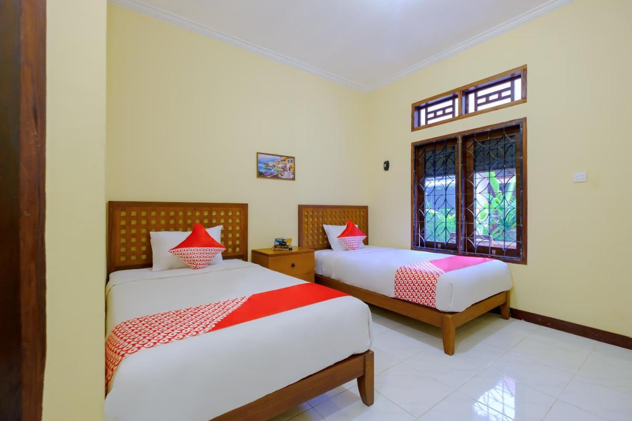 Oyo 2864 Mangsit Garden Homestay Bagian luar foto