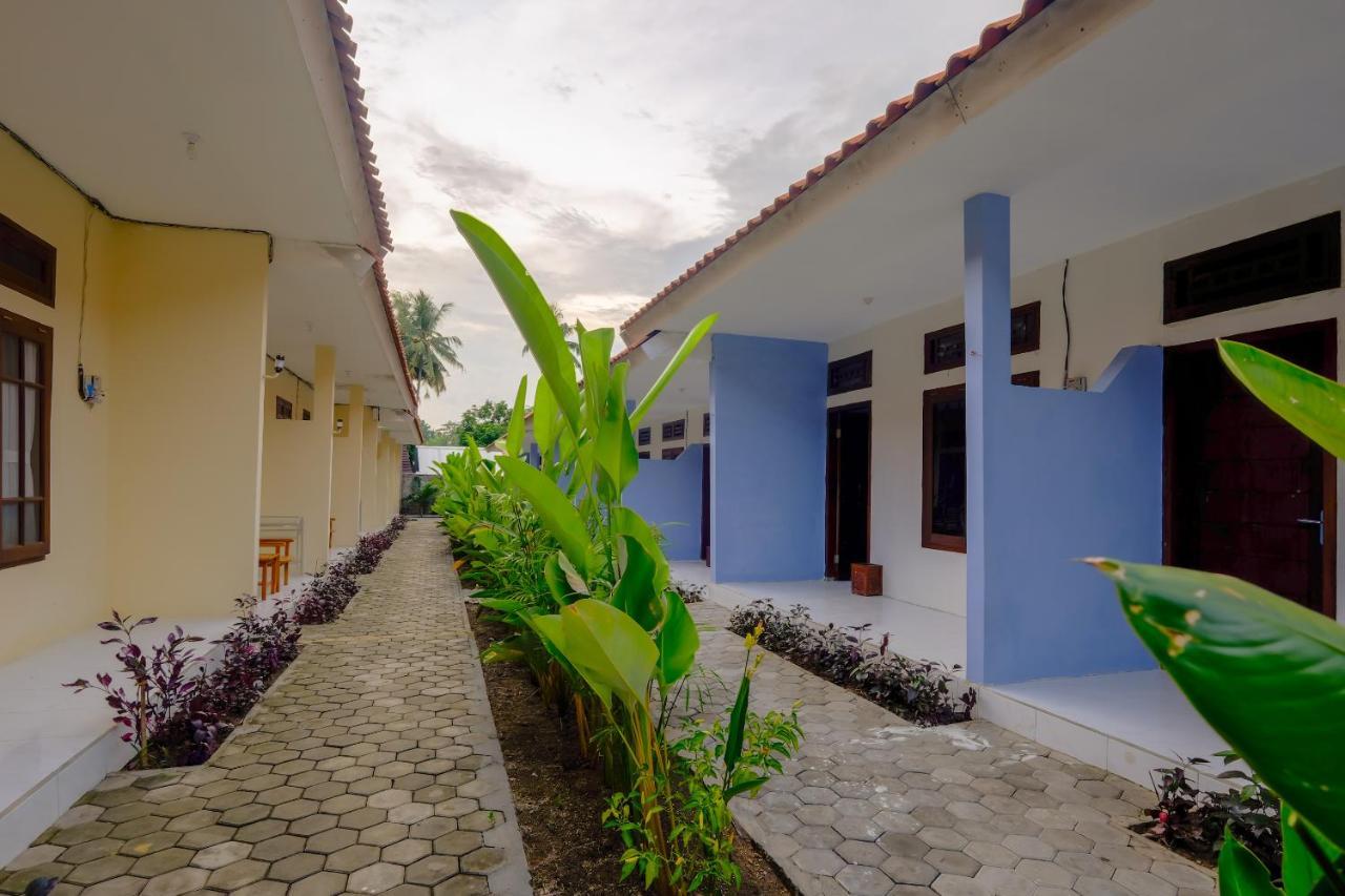 Oyo 2864 Mangsit Garden Homestay Bagian luar foto